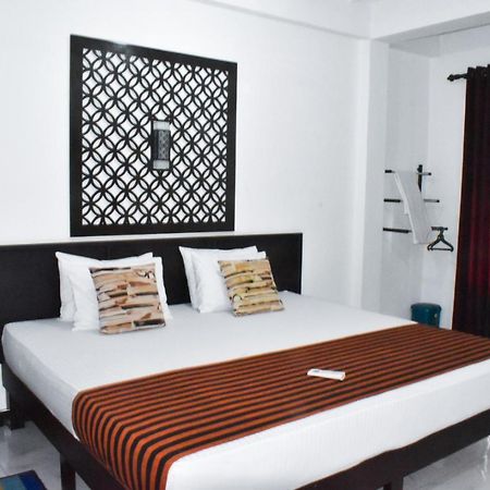 Myr-O Homestay Kombichankulama Екстер'єр фото