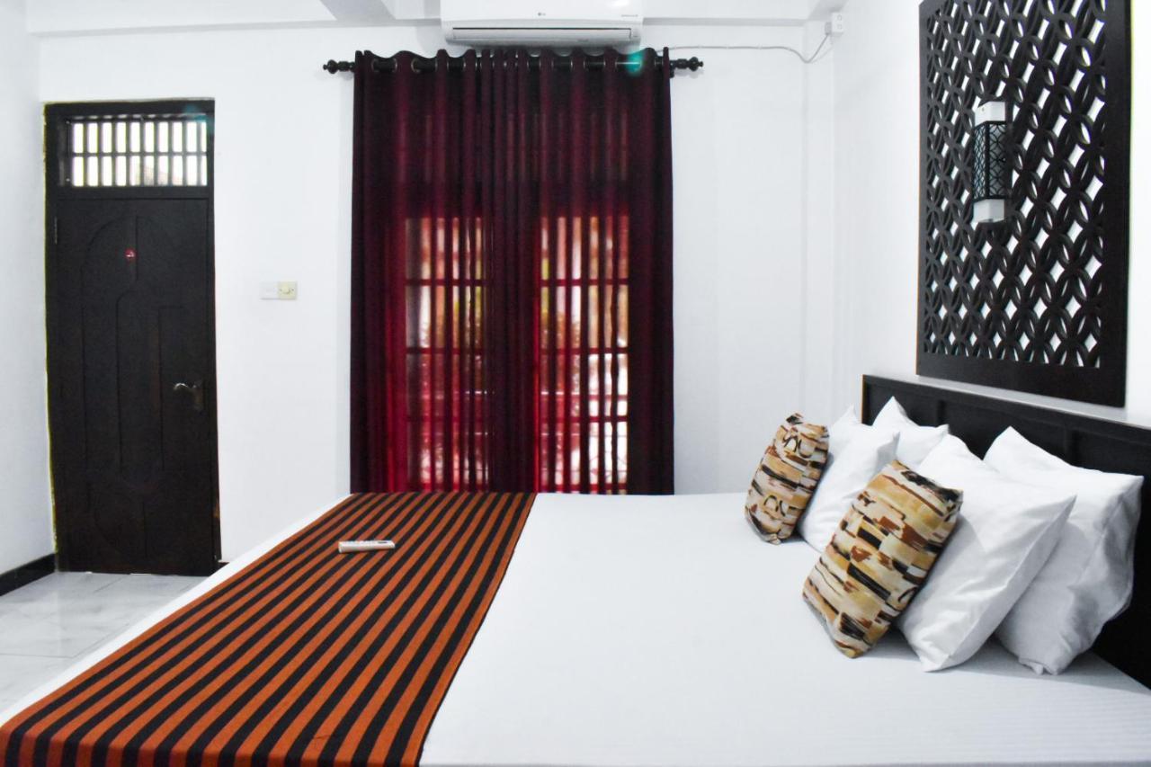 Myr-O Homestay Kombichankulama Екстер'єр фото
